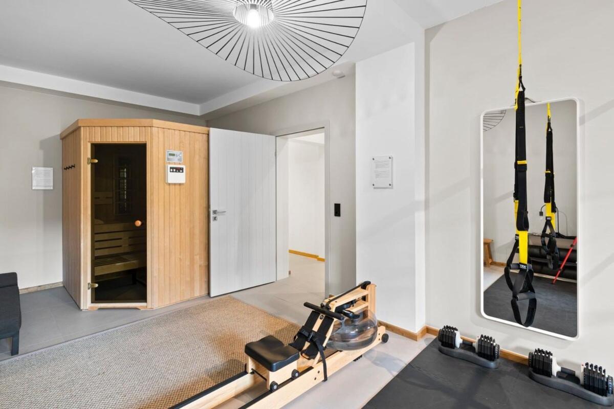 גלווה Luxus Meerblick Strand & Sauna & Garten & Heimkino מראה חיצוני תמונה
