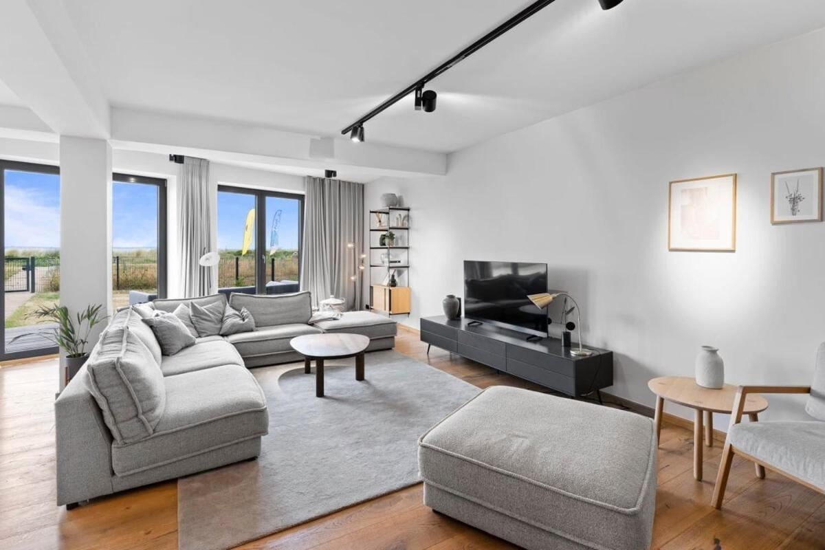 גלווה Luxus Meerblick Strand & Sauna & Garten & Heimkino מראה חיצוני תמונה
